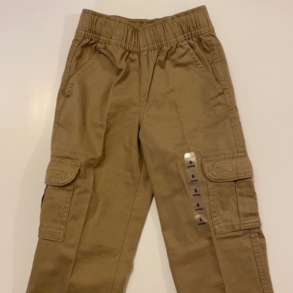 Boy’s khaki pants by The Children’s Place. - Picture 2 of 5
